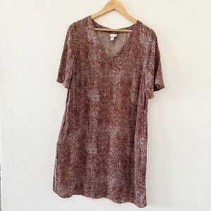A New Day Short Sleeved pocket Dress Size Medium A-Line Reptile Print Shift